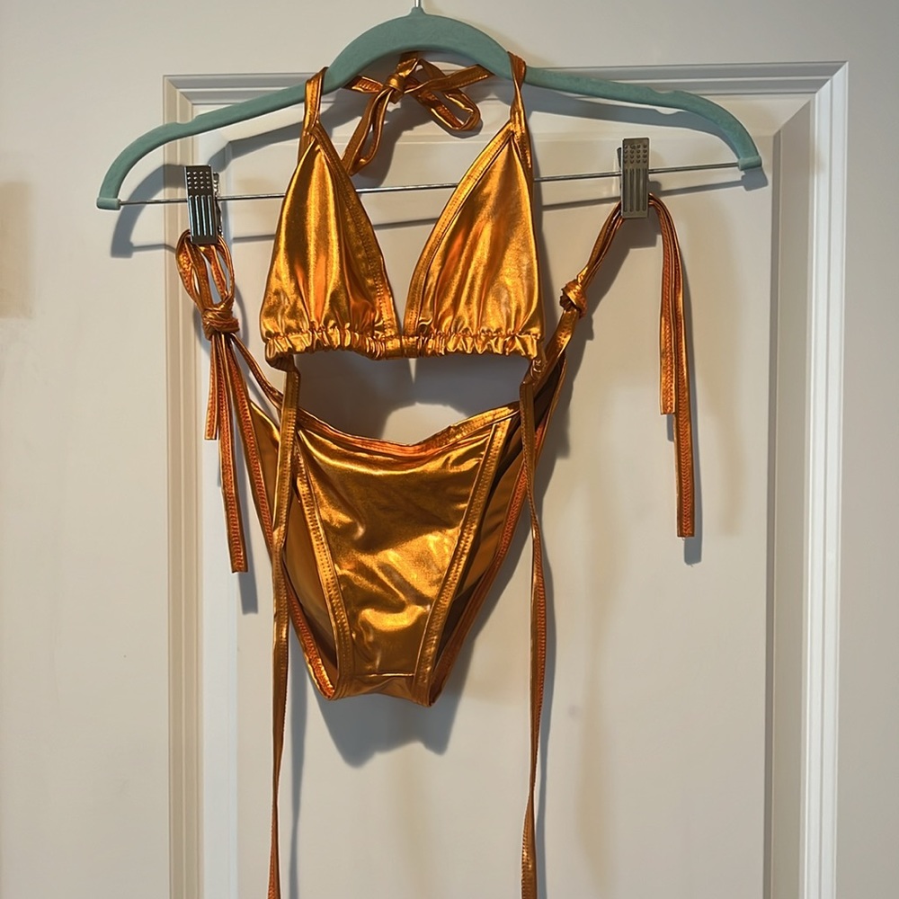 NWOT. Shiny & sexy copper string bikini, with body necklace for fun! - Picture 2 of 7